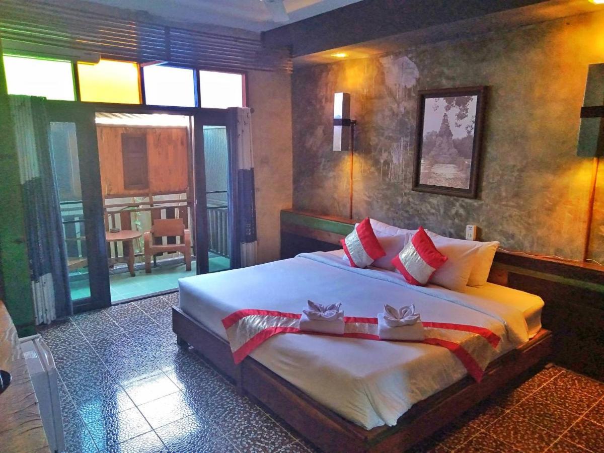 De Wiang Kum Kam Hotel Chiang Mai Exterior foto