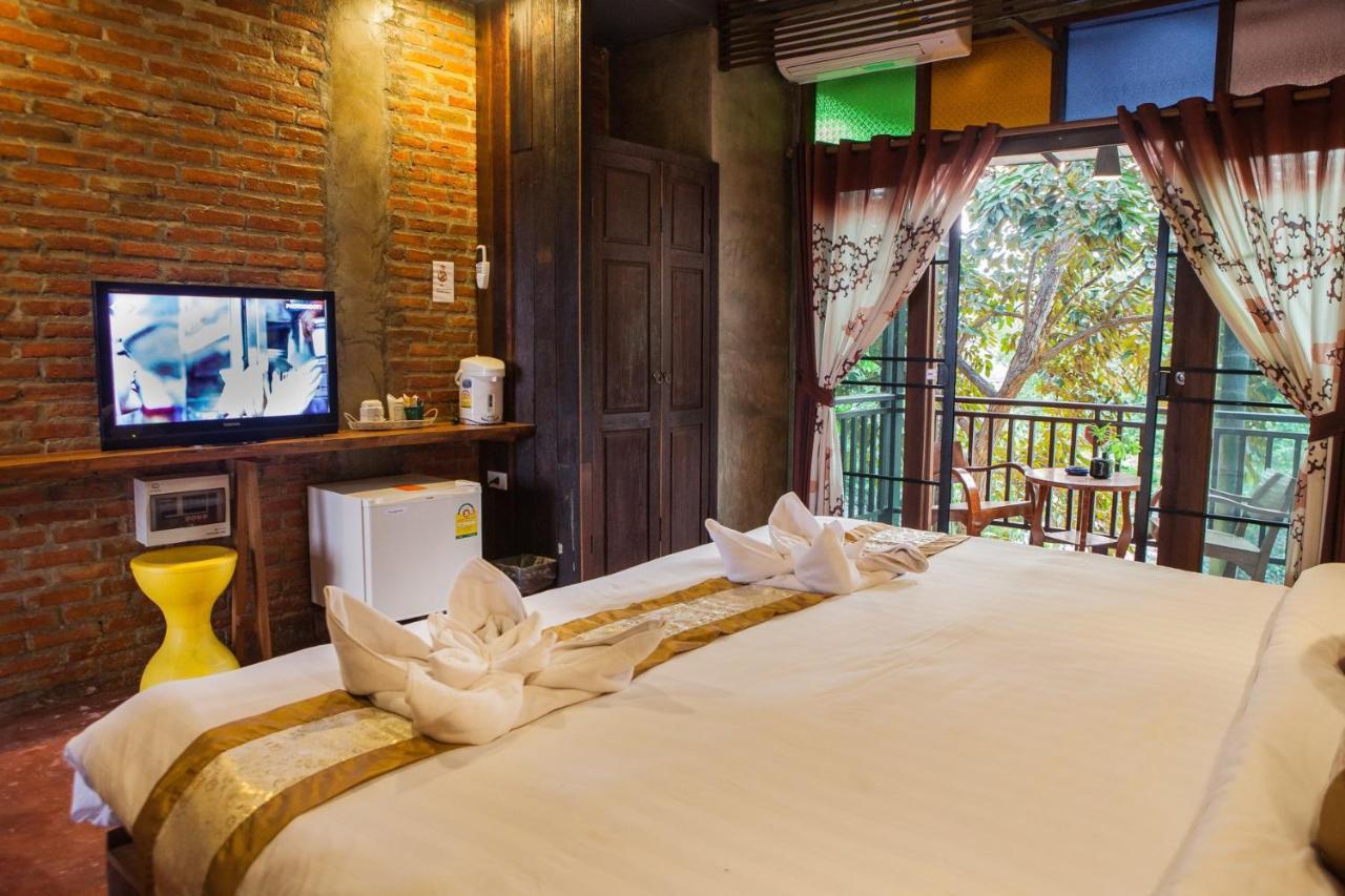 De Wiang Kum Kam Hotel Chiang Mai Exterior foto