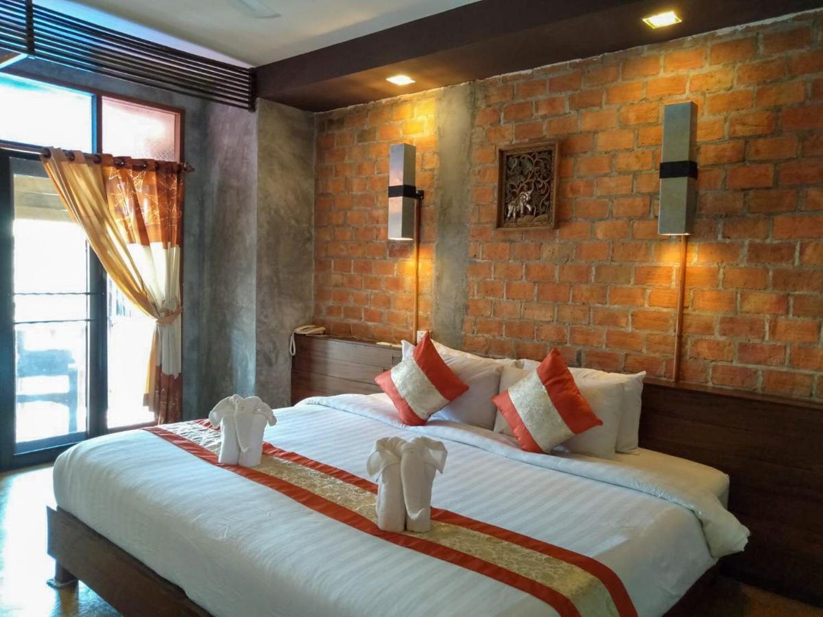 De Wiang Kum Kam Hotel Chiang Mai Exterior foto